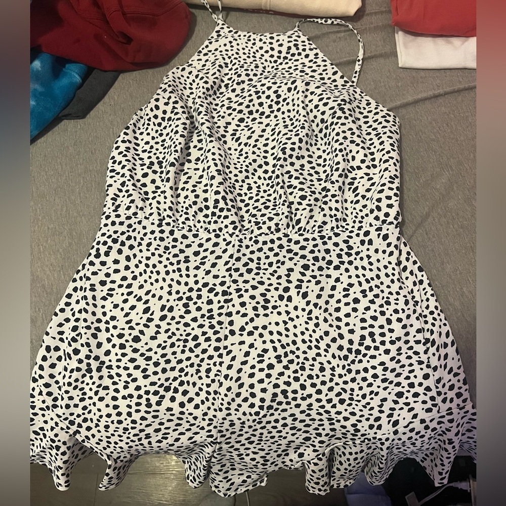 Almost brand new romper. Size M.